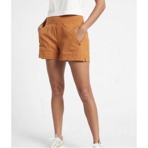 Athleta Women’s Trekkie North Shorts Size 0 Pockets 3.5” Inseam Burnt Orange EUC